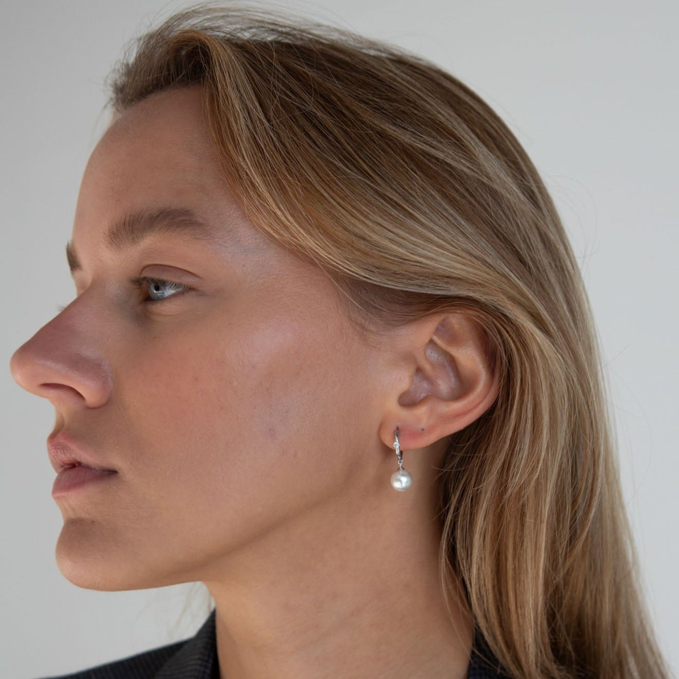 Emilia Pearl Earrings - Réalta
