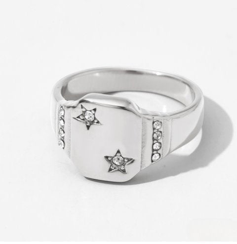 Álainn Gold Star Signet Ring - Réalta