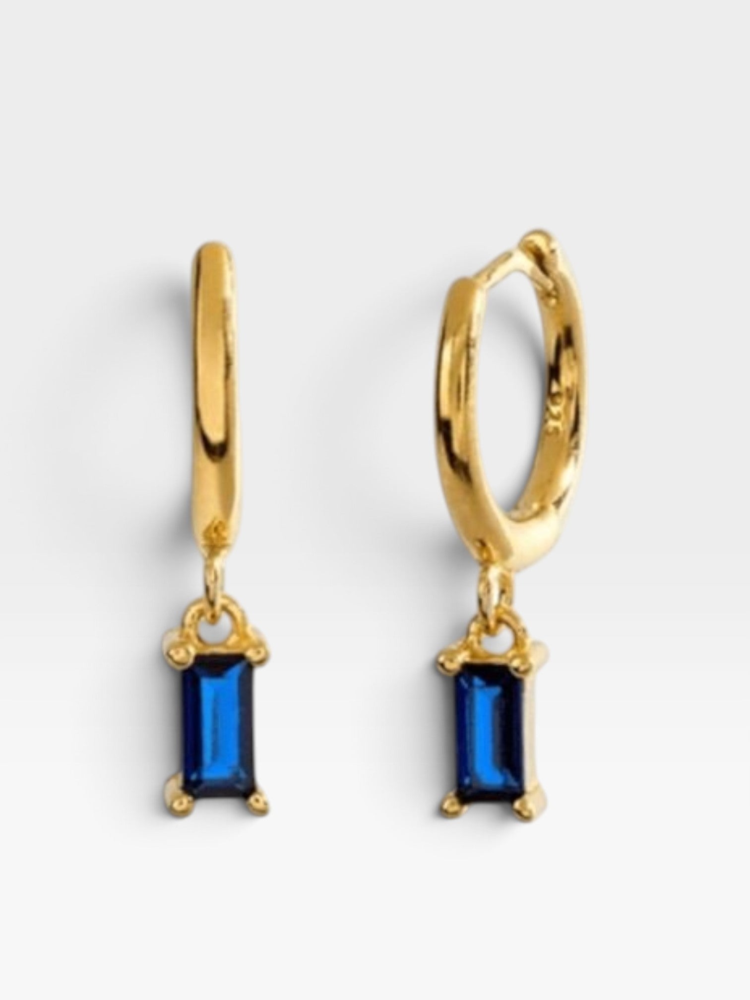 Classic Huggie Hoops - Réalta
