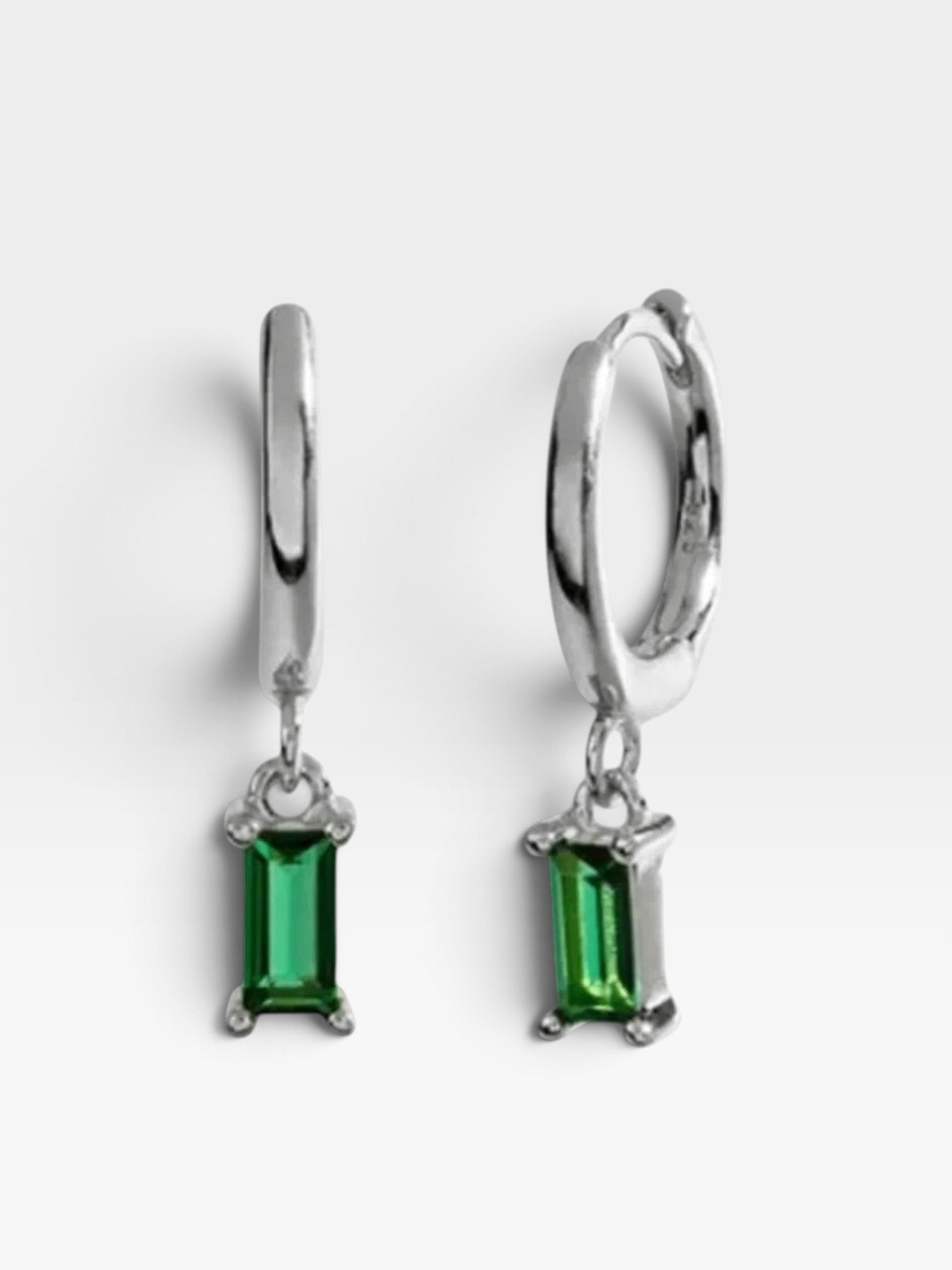 Classic Huggie Hoops - Réalta