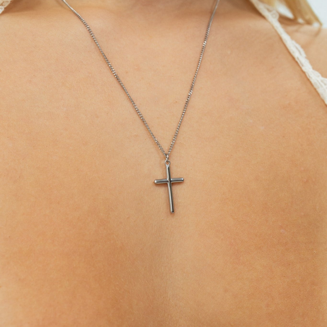Cross Necklace - Réalta
