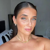 Ellie Hoops - Réalta