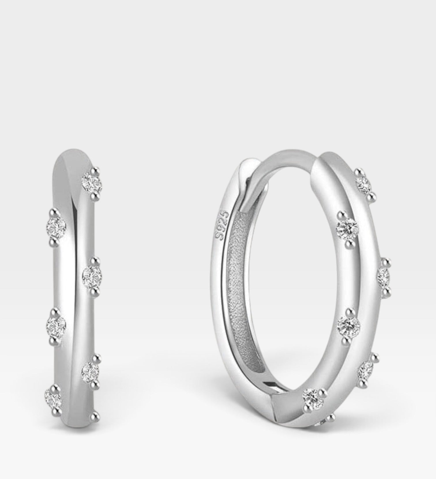Ellie Hoops - Réalta