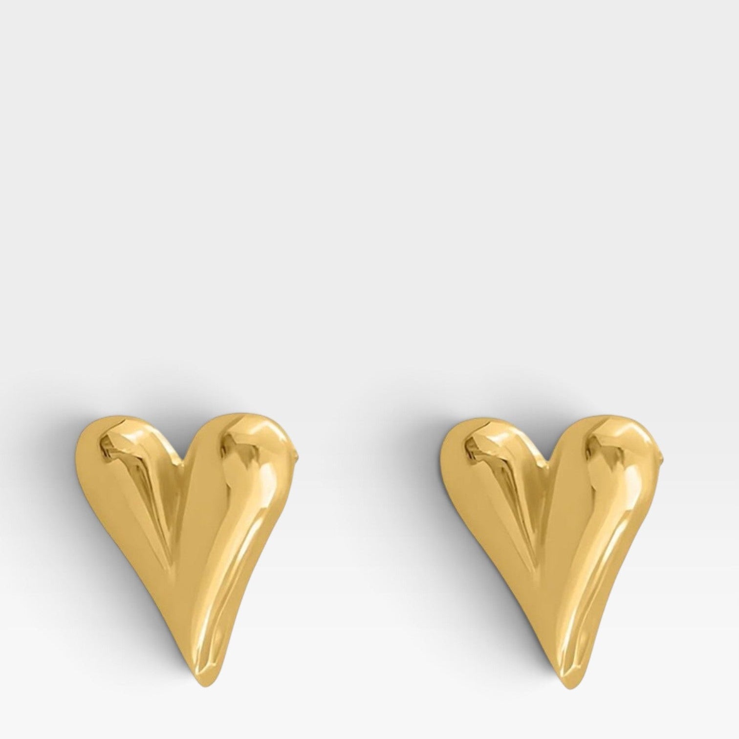 Holly Heart Studs - Réalta