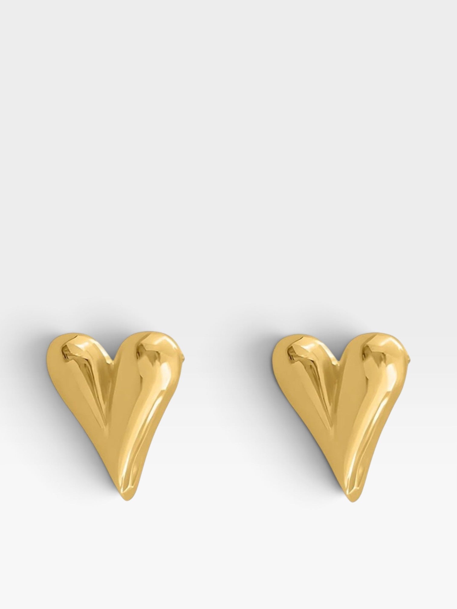 Holly Heart Studs - Réalta