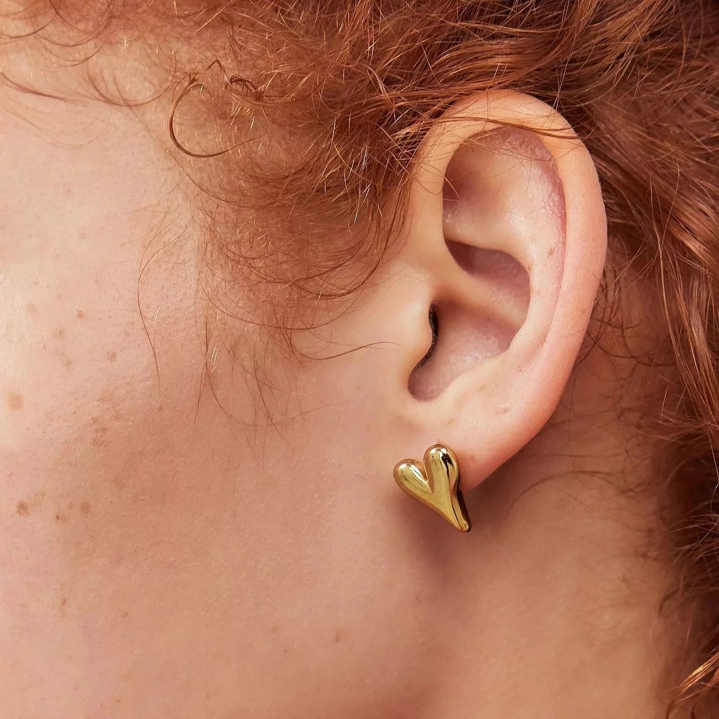 Holly Heart Studs - Réalta