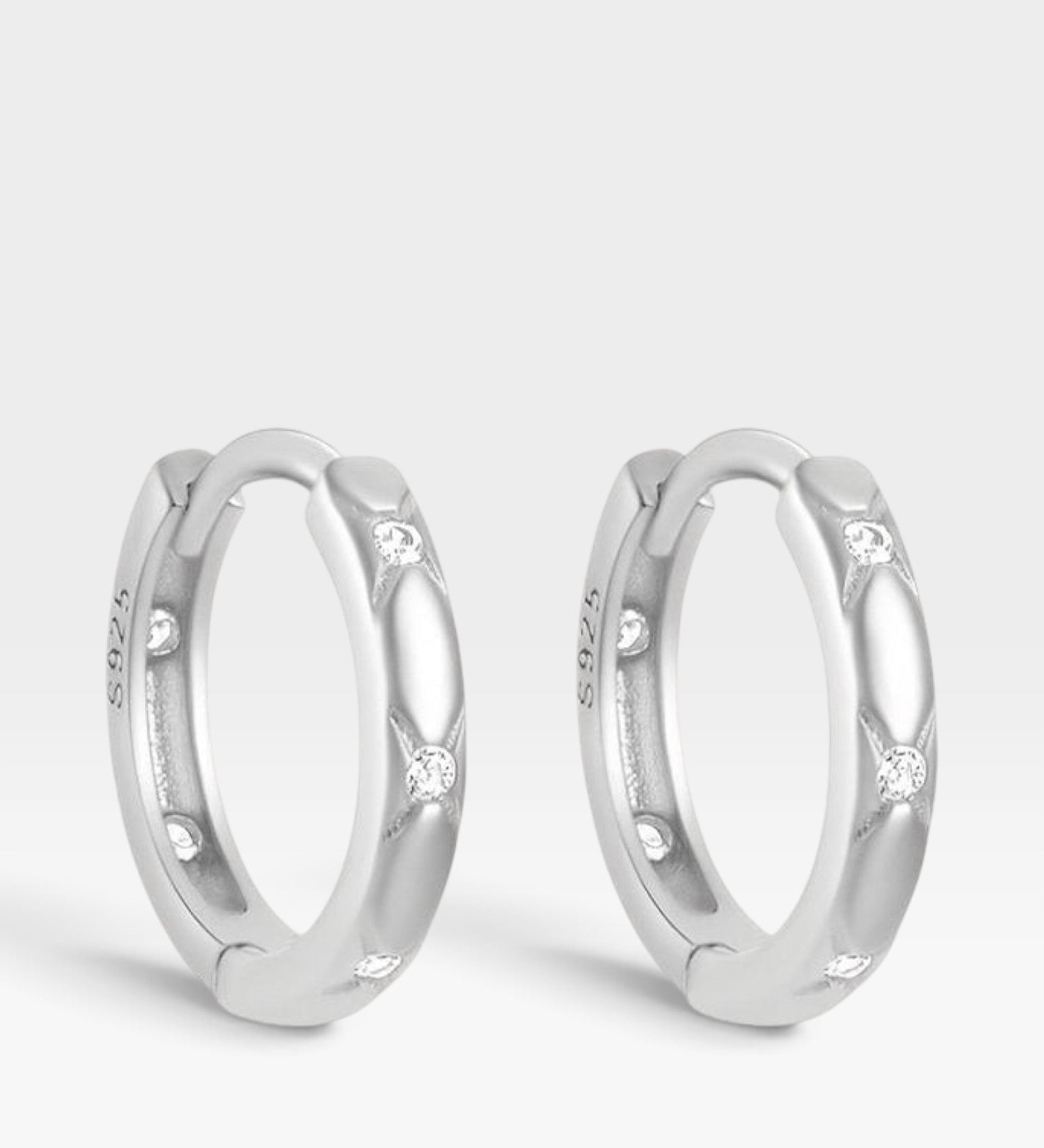 Muireann Huggie Hoops - Réalta