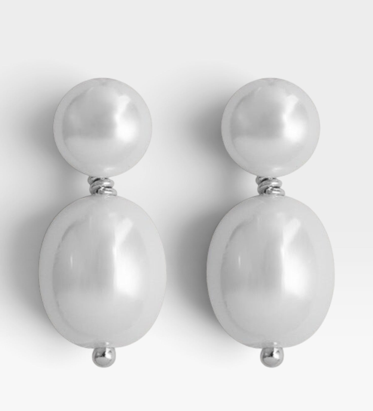 Robyn Pearl Drop Earrings - Réalta