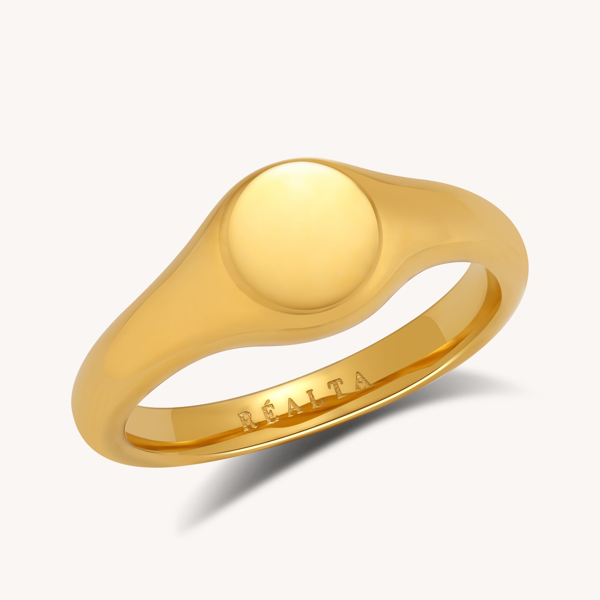 Sara Initial Ring - Réalta