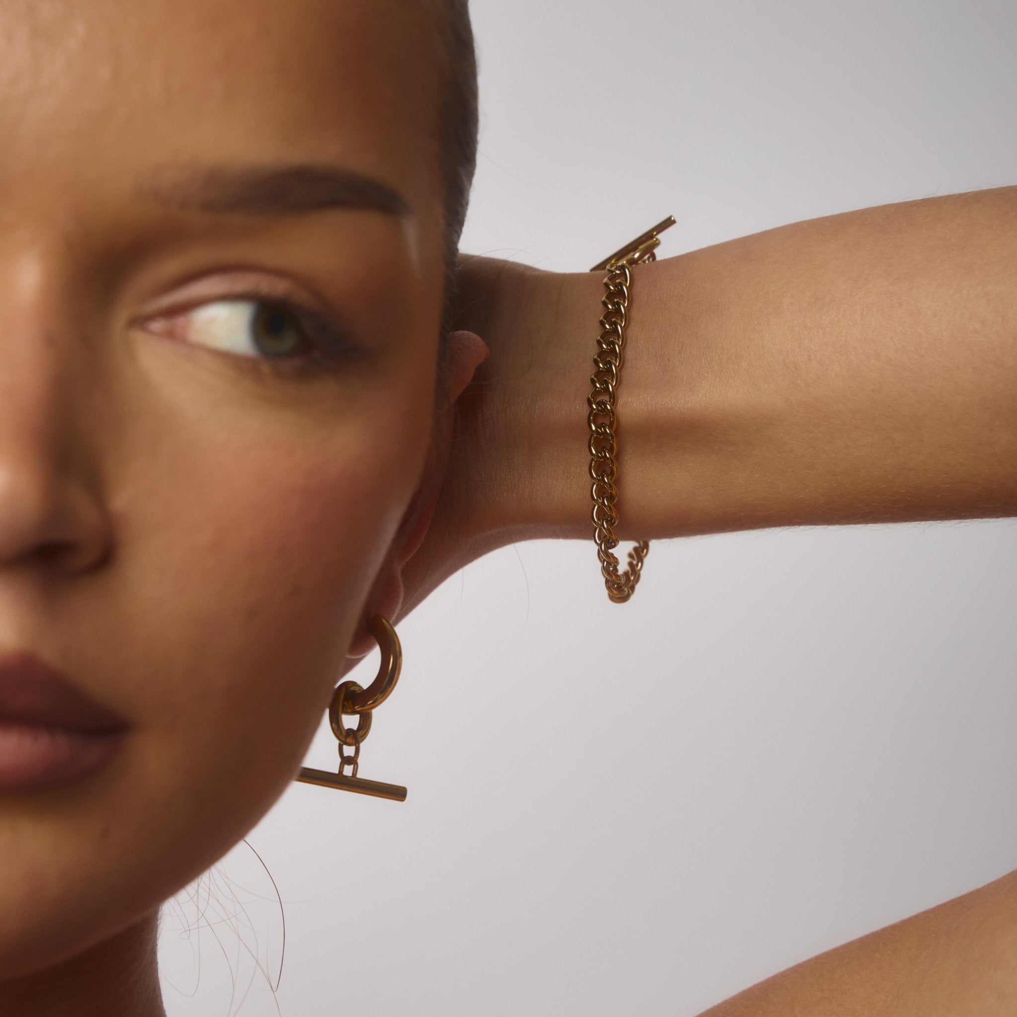 T Bar Bracelet - Réalta