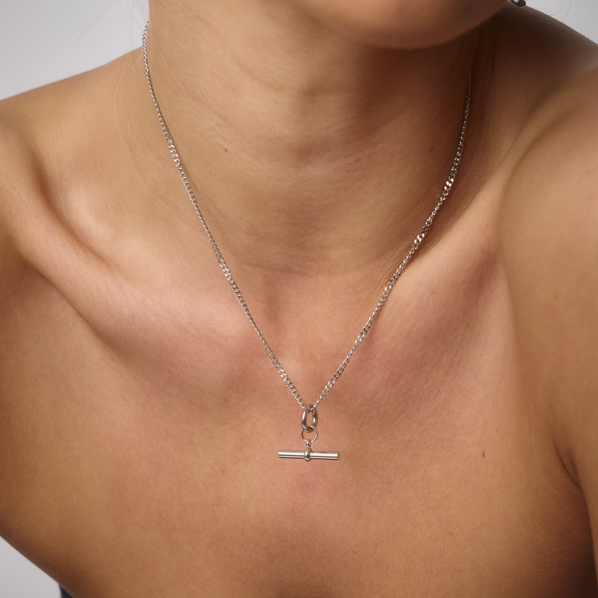 T Bar Pendant Necklace - Réalta
