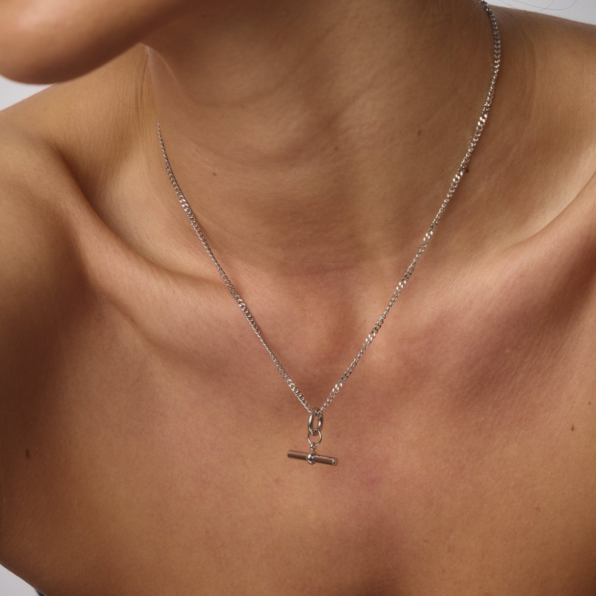 T Bar Pendant Necklace - Réalta