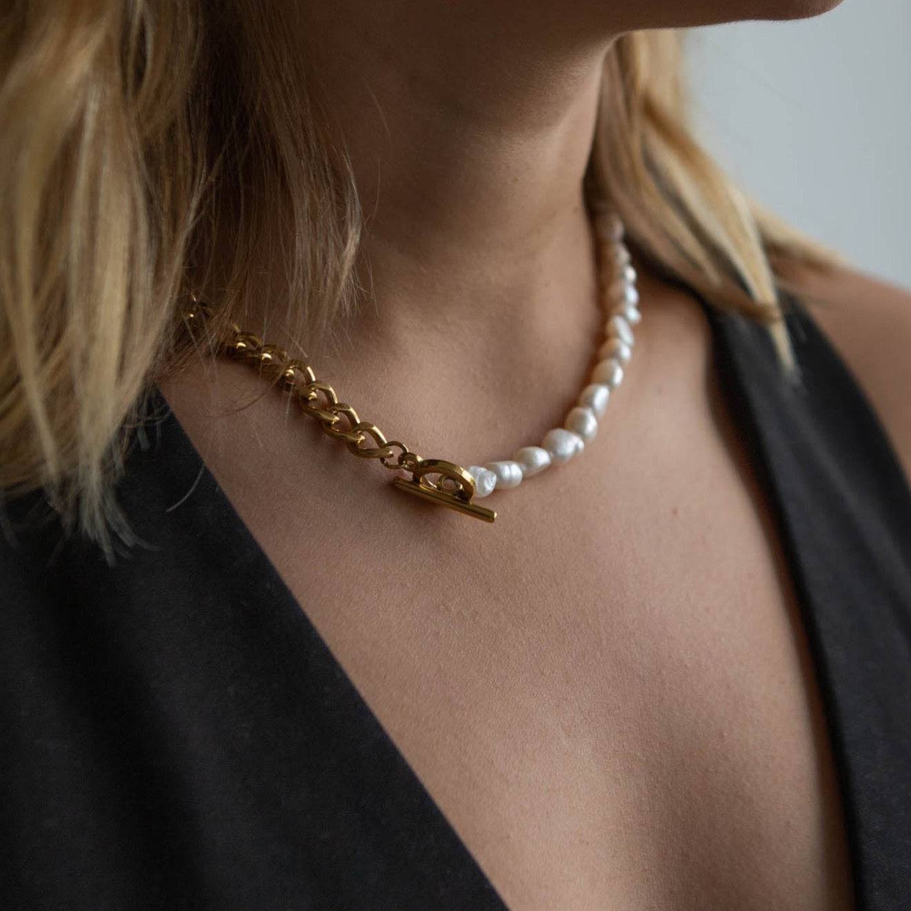 Freya Pearl Twist Necklace - Réalta