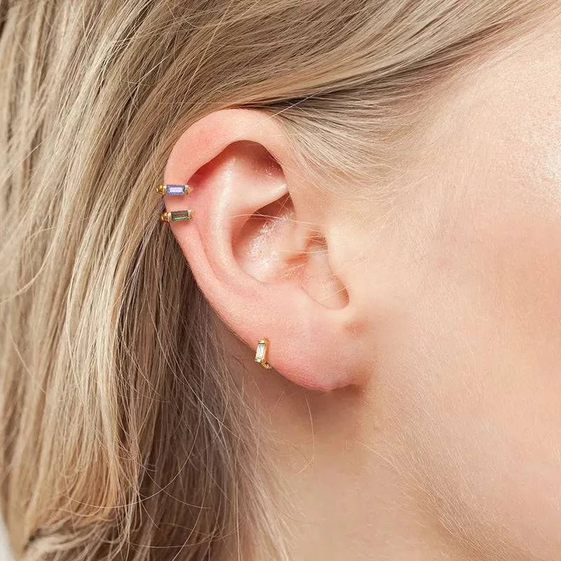 Gold Aime Huggie hoops - Réalta