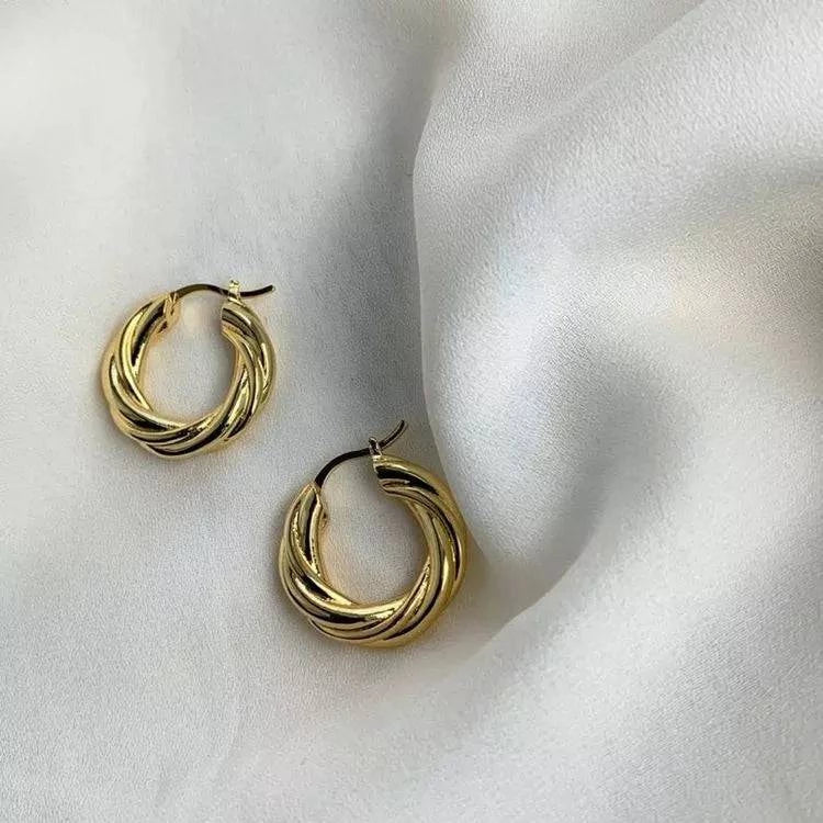 Olive Classic Gold Hoops - Réalta