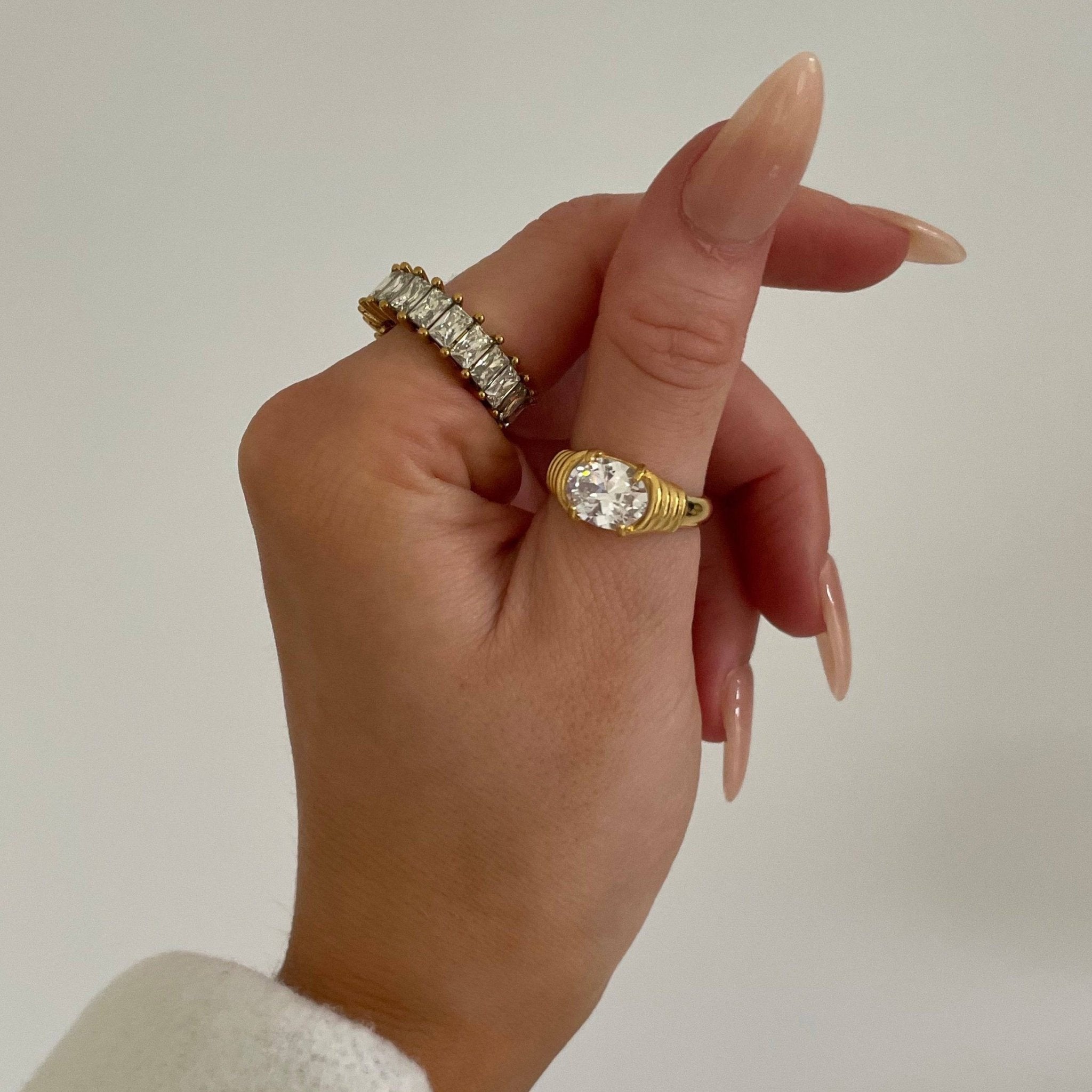 Pave Baguette Ring - Réalta