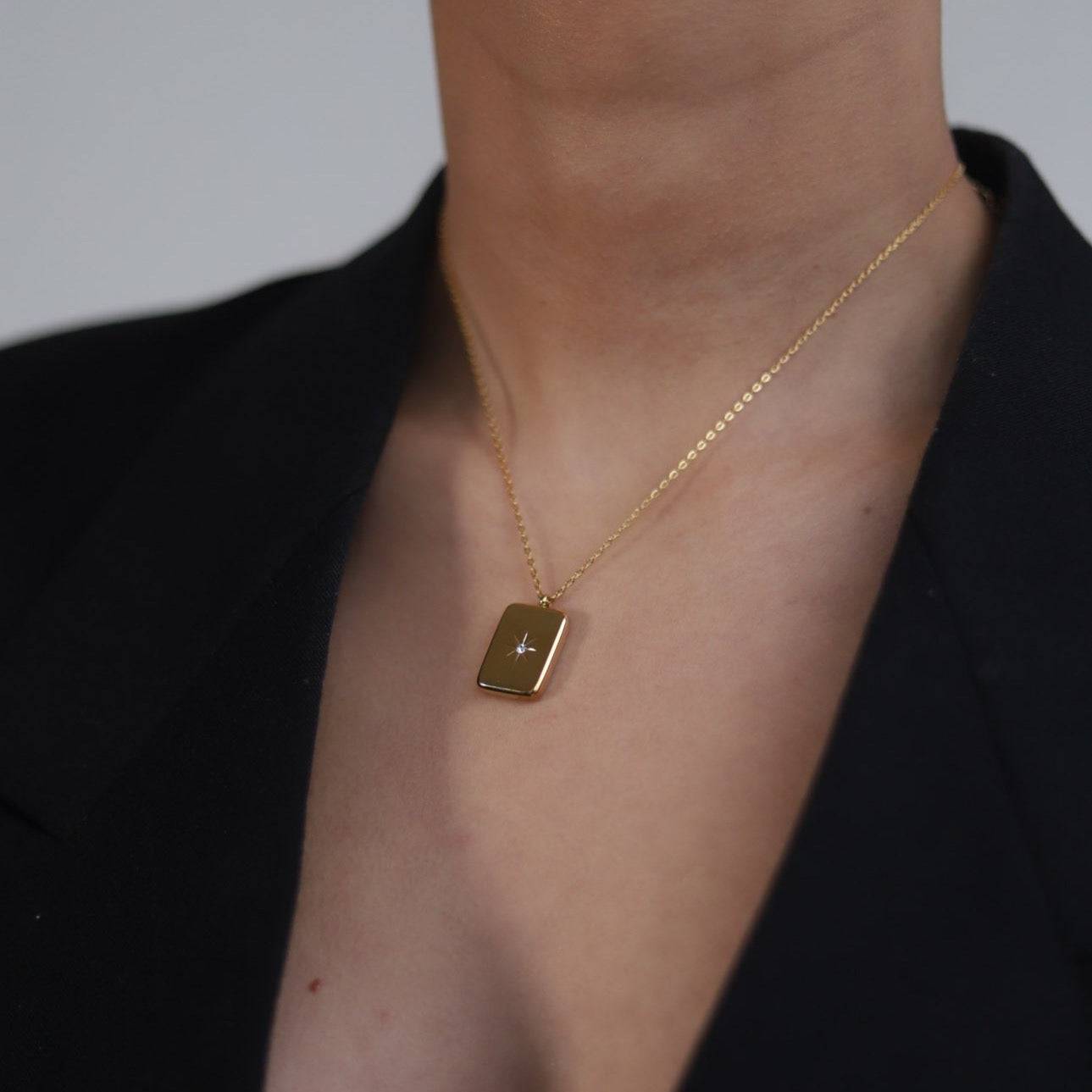 Vega Pendant - Réalta